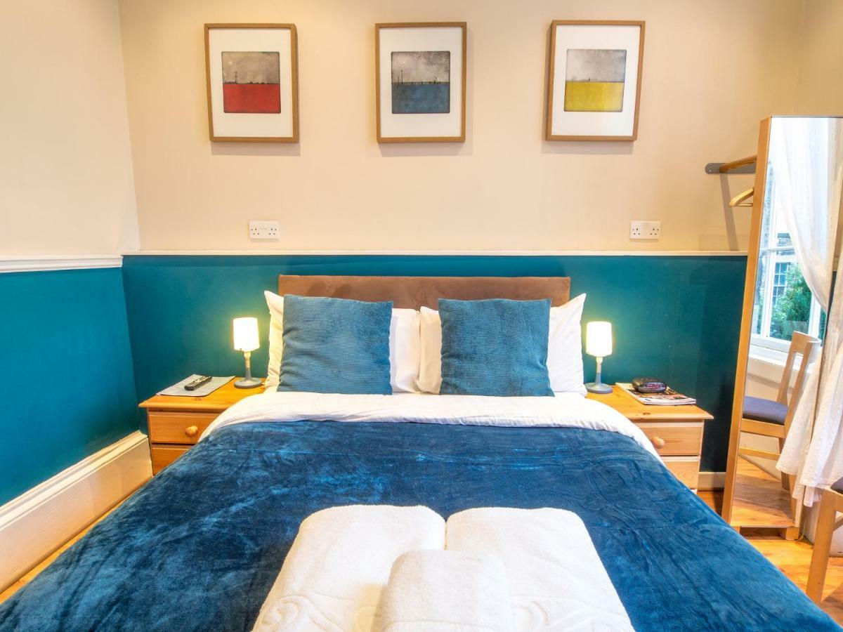 Guest house Dene Guest House, New Town 3*