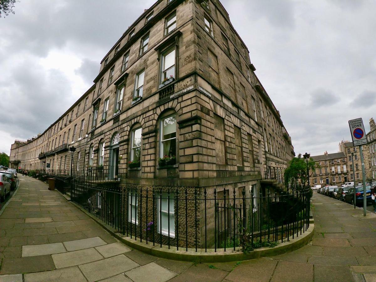Escape To @ Abercromby Place *