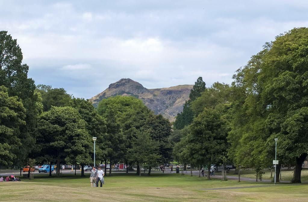Apartment 3 Bed Overlooking Meadows Park Edinburgh