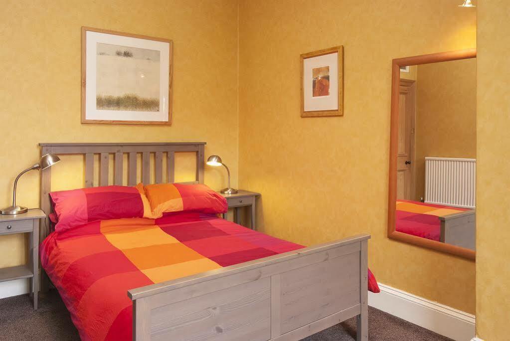 3 Bed Overlooking Meadows Park