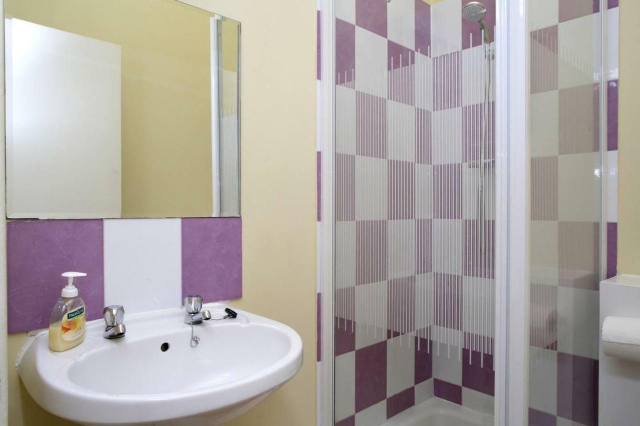 Grindlay Street Residence, 2 Bedroom, 2 Bathroom Close To Castle Apartment