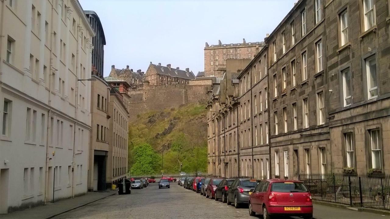 Grindlay Street Residence, 2 Bedroom, 2 Bathroom Close To Castle Apartment *