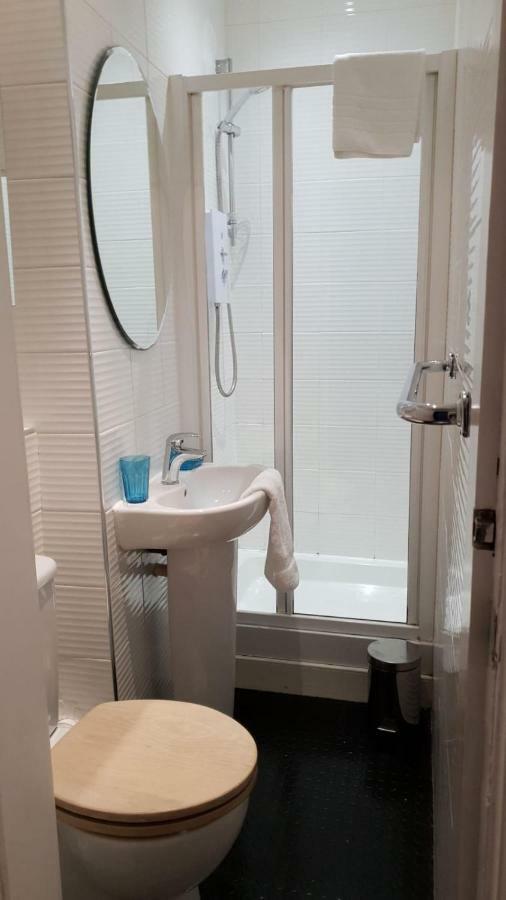 The Broughton - Modern 1 Bed Flat - Walking Distance From Centre