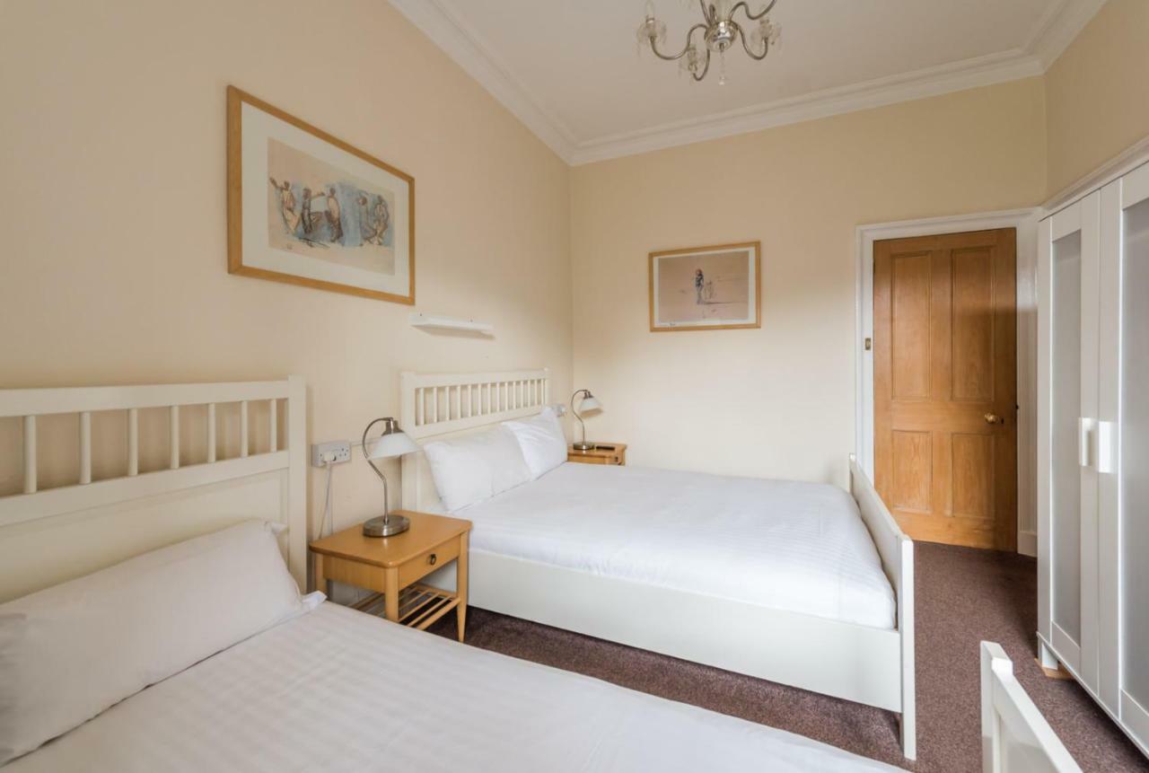 3 Bed Overlooking Meadows Park * Edinburgh