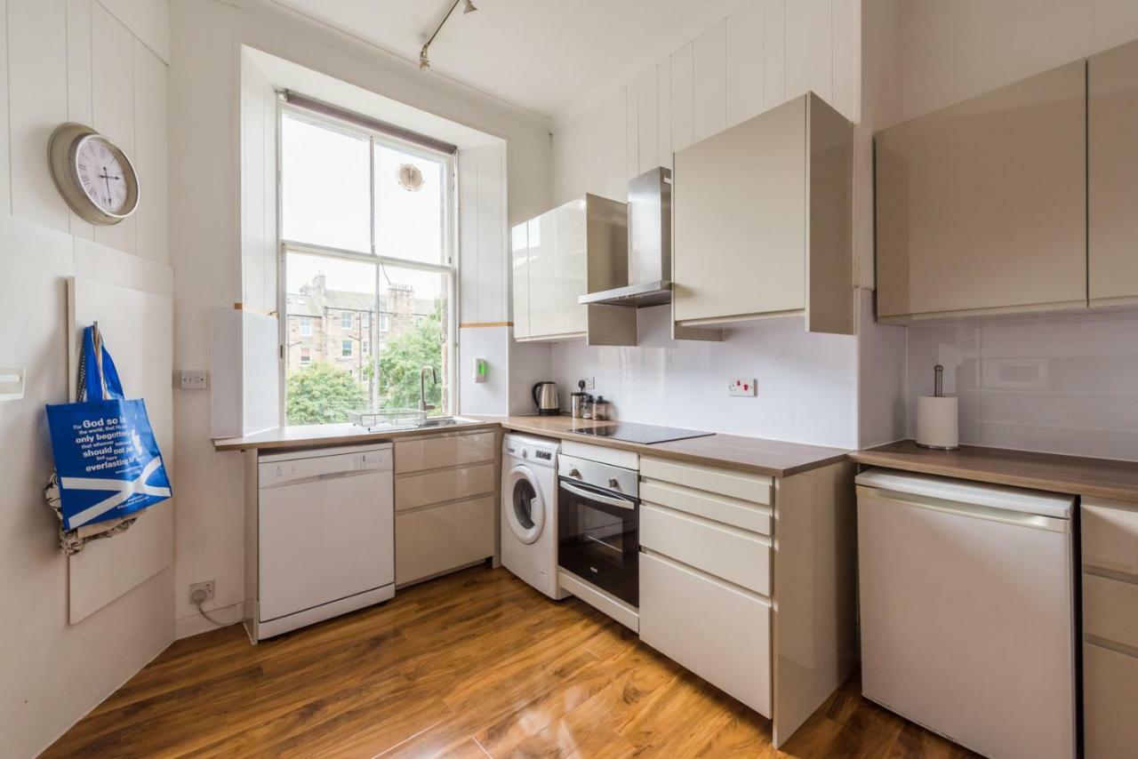 3 Bed Overlooking Meadows Park