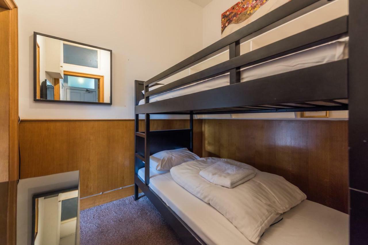 3 Bed Overlooking Meadows Park Edinburgh