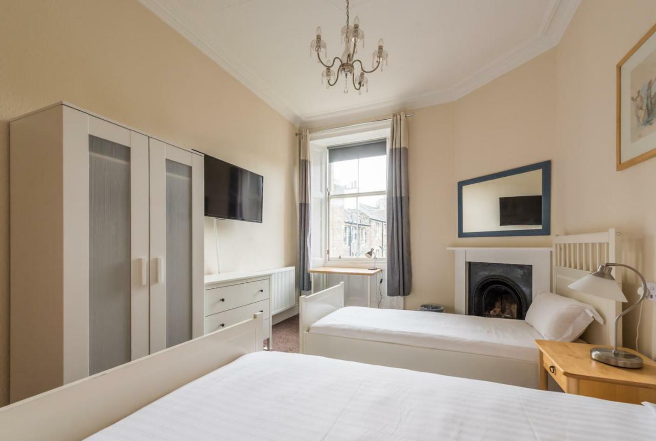 3 Bed Overlooking Meadows Park * Edinburgh