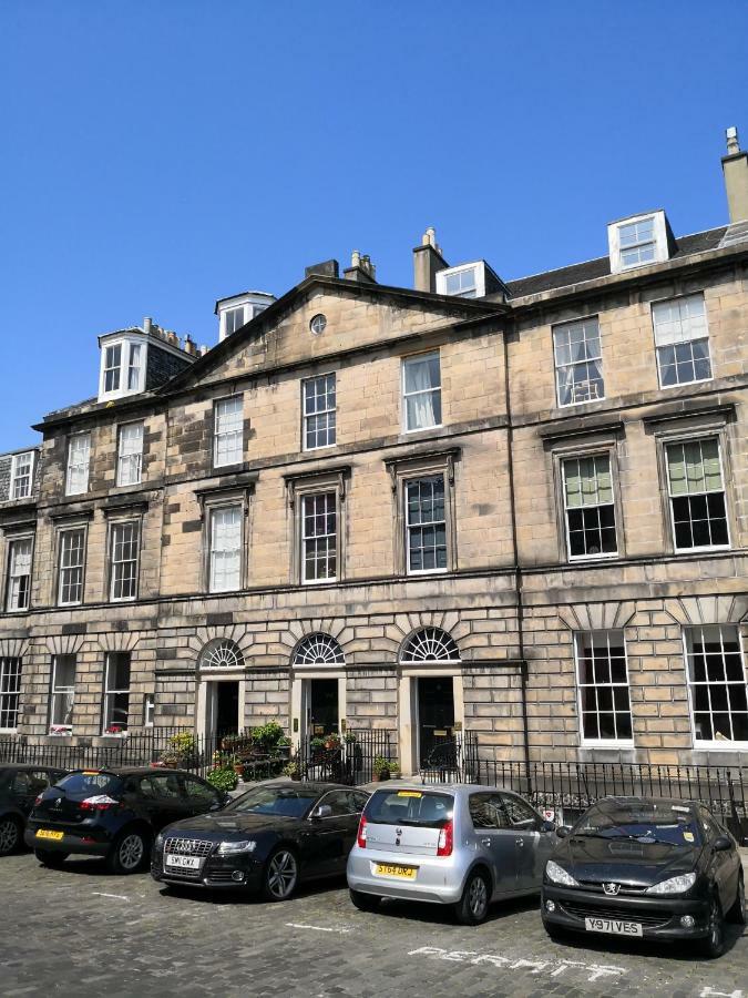 Apartment Stylish New Town Property: With Secure Off Street Parking
