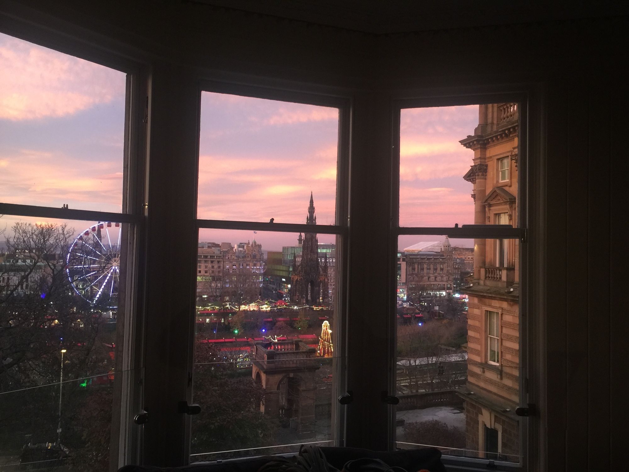 Bank Street Apartment Edinburgh