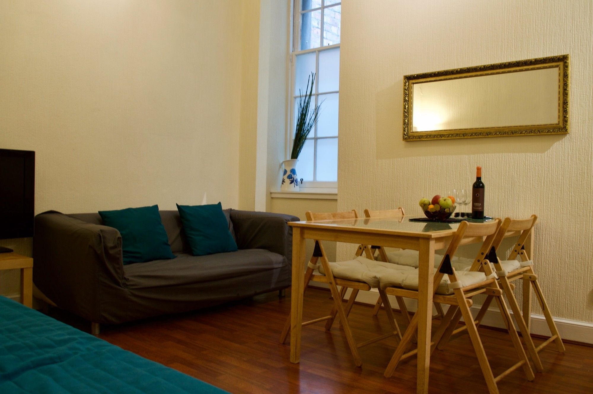Apartment 2 Bedroom In Pleasance Edinburgh