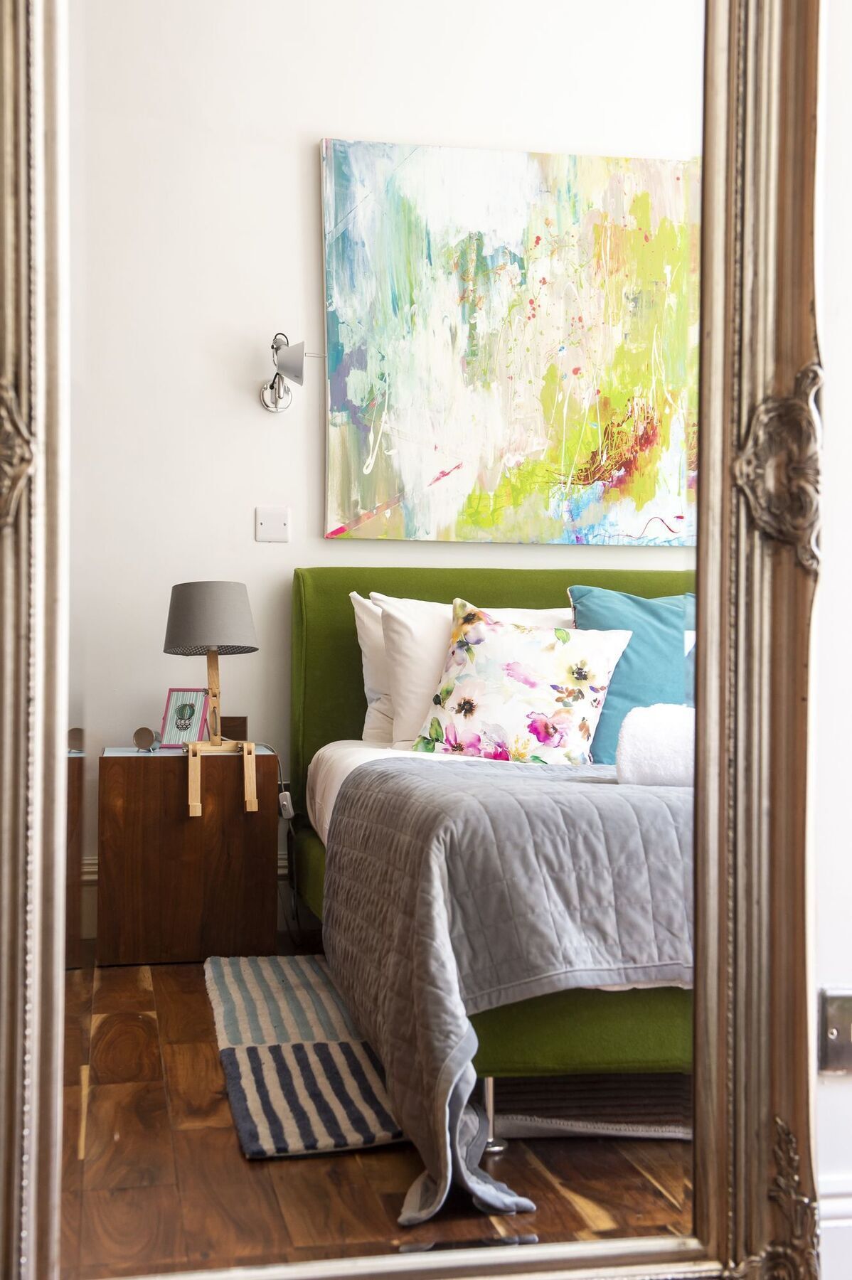 Bank Street Apartment *