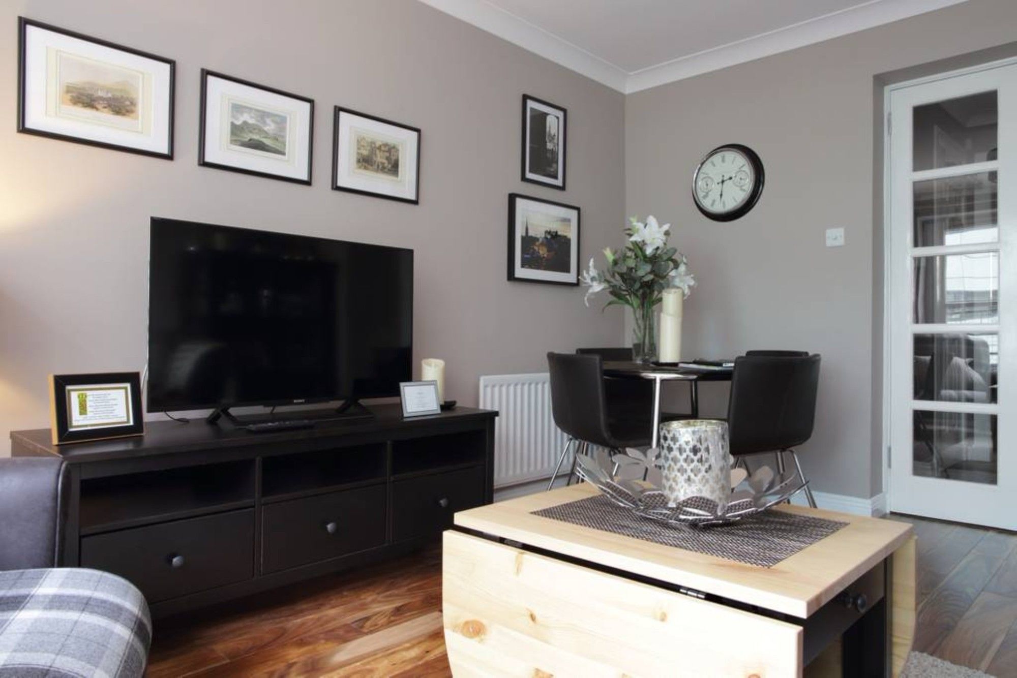 2 Bedroom Flat With Garage Parking