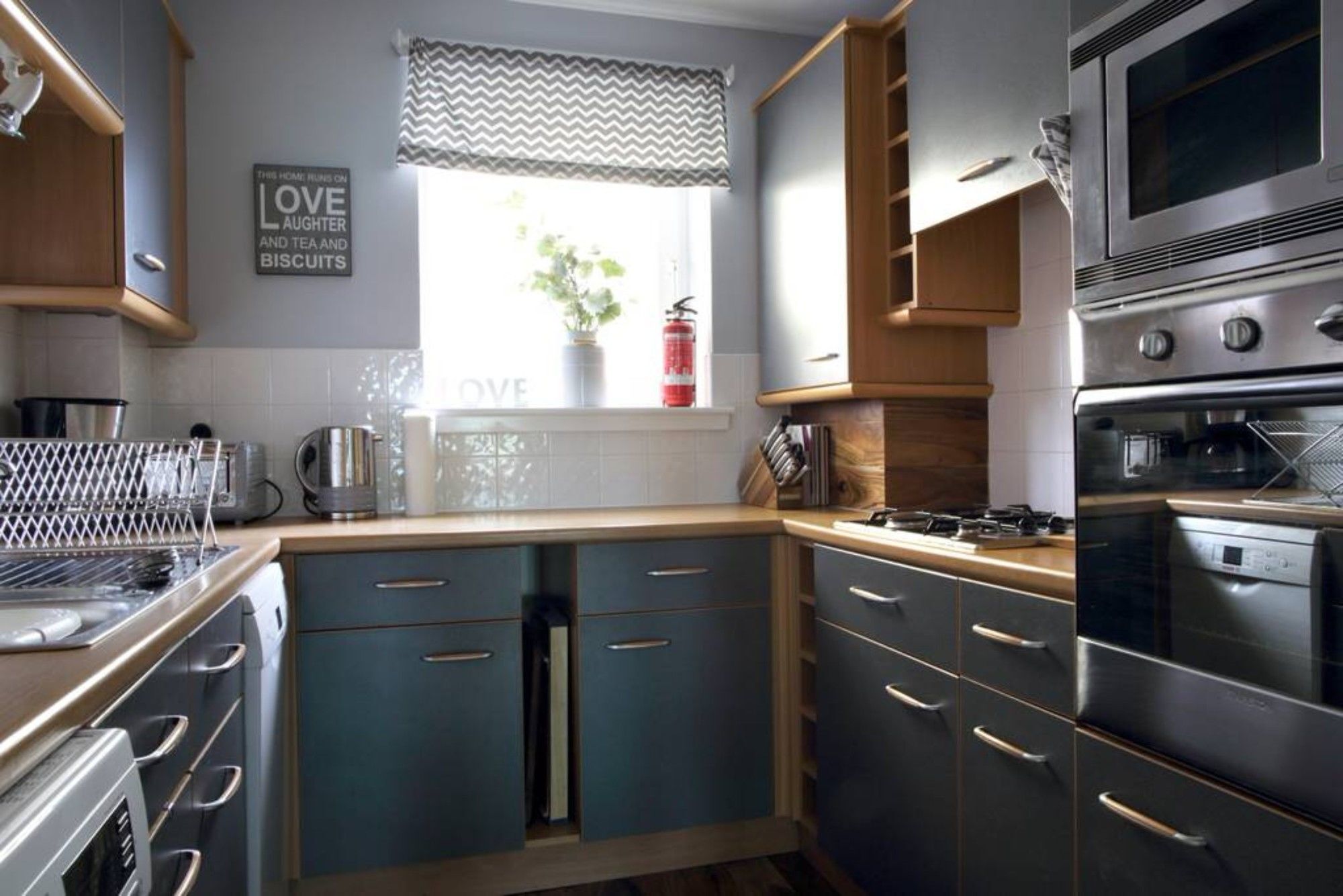 2 Bedroom Flat With Garage Parking