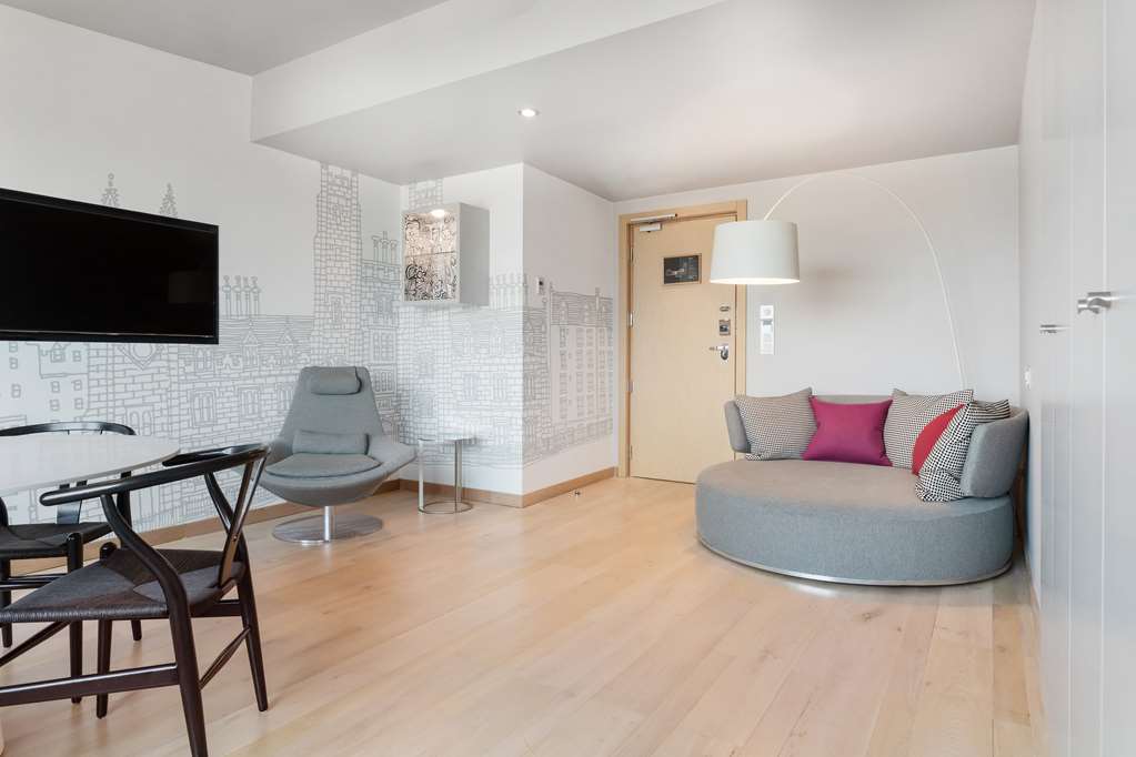 Hotel Radisson Collection Hotel, Royal Mile 5*