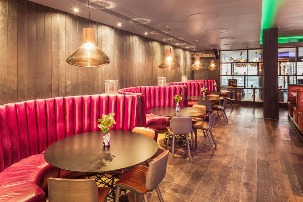 Radisson Collection Hotel, Royal Mile 5*