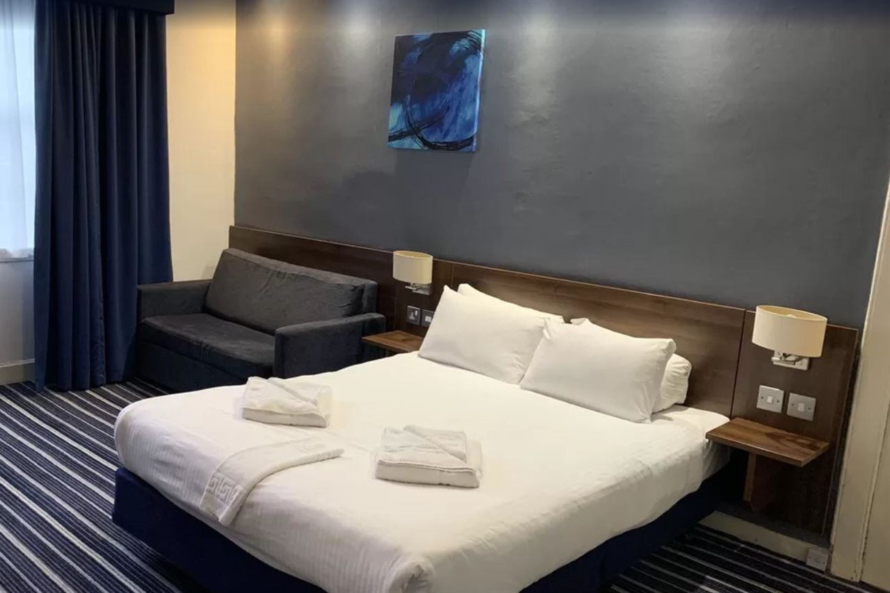Hotel Piries Edinburgh