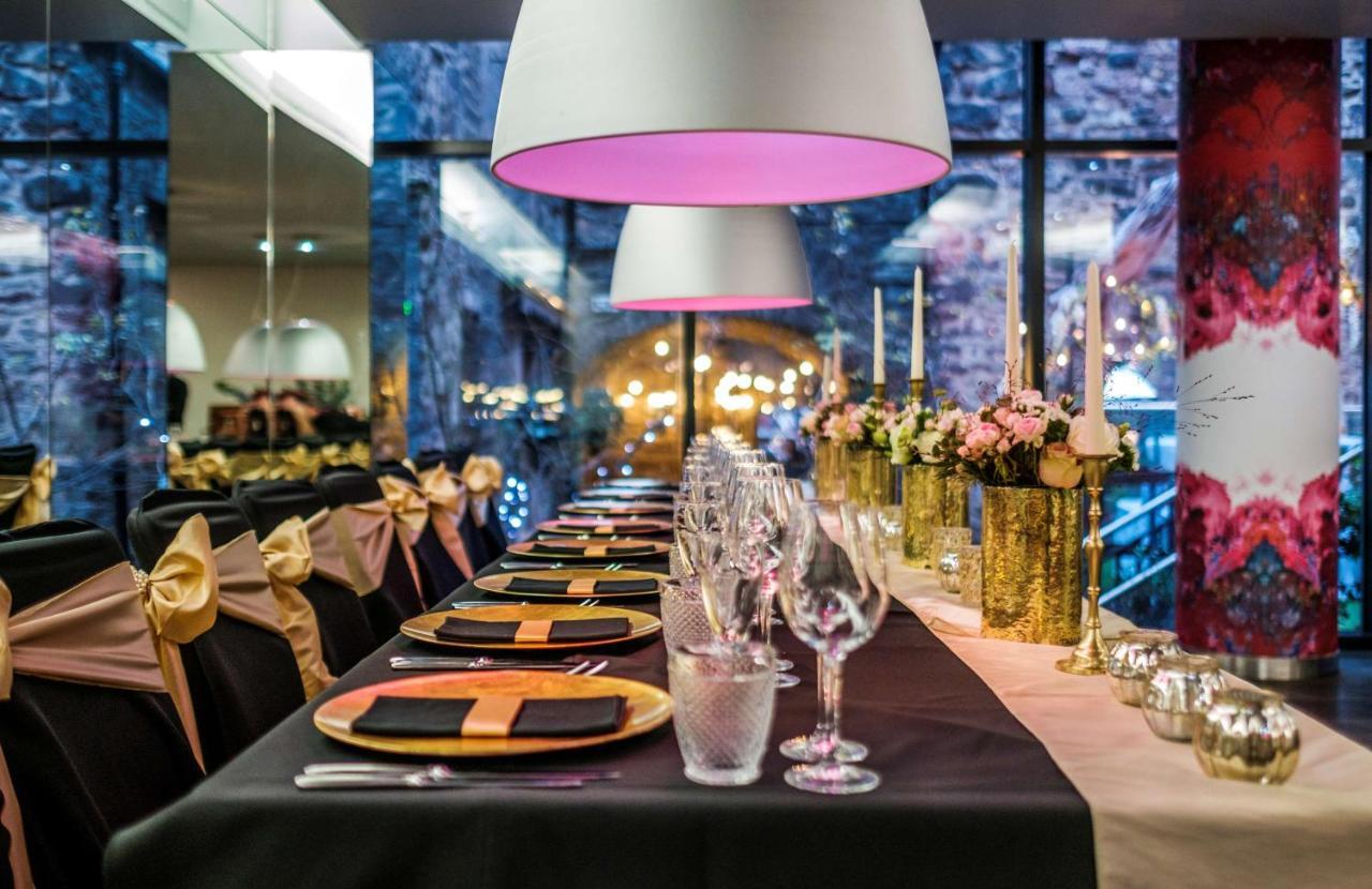 Hotel Radisson Collection Hotel, Royal Mile 5*