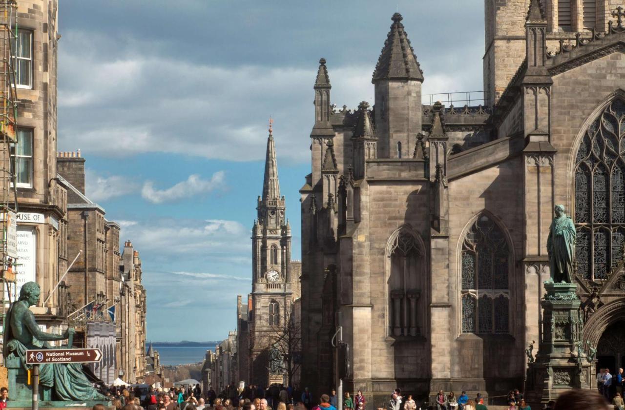 Radisson Collection Hotel, Royal Mile Hotel 5*
