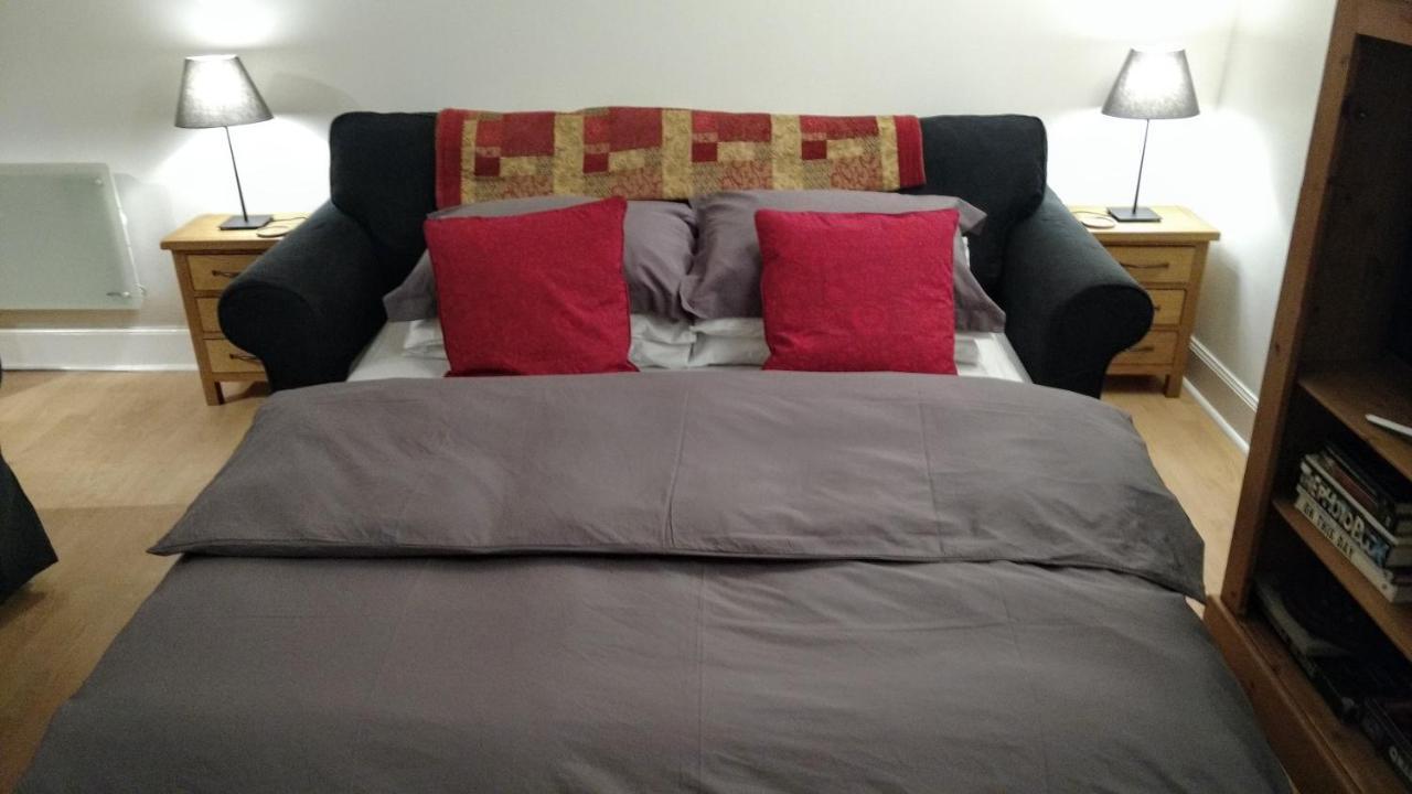 Heart Of Edinburgh's Historic Old Town - Blair Street Apartment EDI