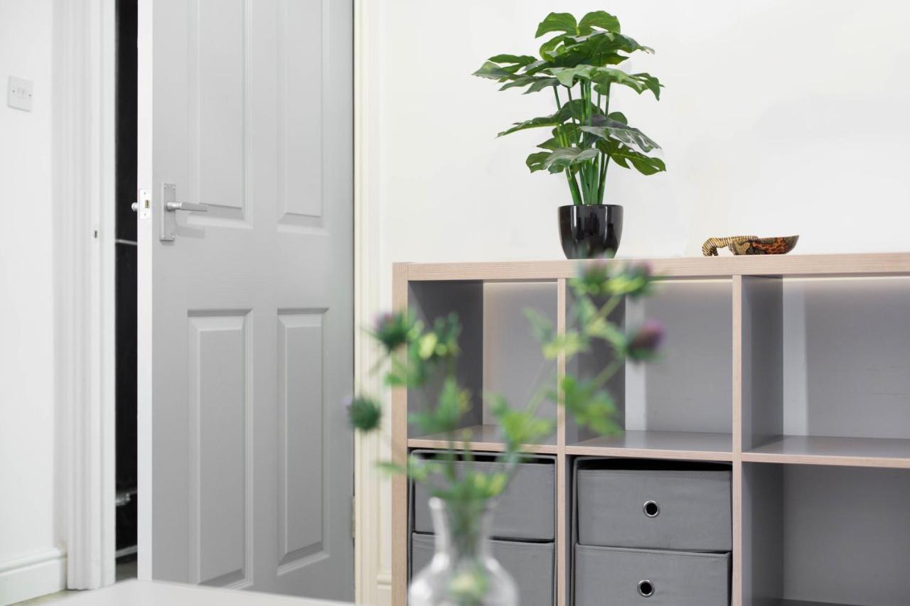 Grassmarket Apartment *