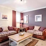 The Botanist Apartment Edinburgh Old Town 2 Bedroom Lift Parking