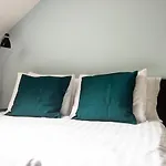 Guestready - Top Floor Apt Near Edinburgh Castle