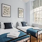 Luxury Royal Mile Retreat