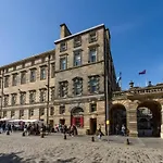 Fabulous Apartment On The Royal Mile