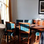 Traditional Apartment Oer The Meadows