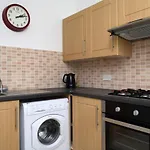 Stylish 2 Bedroom Bruntsfield Apartment In Edinburgh