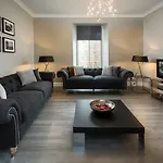 Old Town Suites - Nicolson