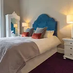 Edinburgh Castle Suite - The Edinburgh Address