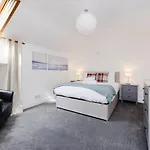 Joivy Beautiful Mews Home Near Princes Street