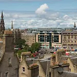 Stunning Panoramic Views: Heart Of The Royal Mile