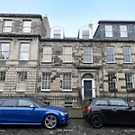 Altido Astonishing And Airy 1Br Apt Right In The City Centre