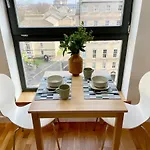 Edinburgh Penthouse 101