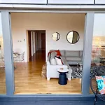 Edinburgh Penthouse 101