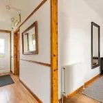 Beautiful 2 Bedroom Flat In Edinburgh