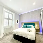 Gorgeous 2Br & Central Edinburgh Bolt-Hole