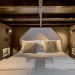 Bohemian Luxury Accommodation In The Heart Edinburghs Leith District