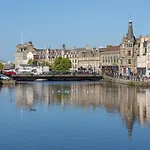 Ocean Way Apartment In Leith