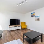 Joivy Modern 2 Bed Flat Near Inverleith Park, With Terrace And Free Parking
