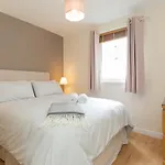 Dicksonfield Quiet Central Family Apartment With Parking