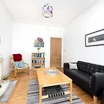 Joivy Charming Apartment Near Leith Links With Patio