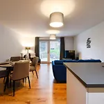 Guestready - Splendid Flat In Leith With Parking!