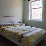The Amazing Iona Street - 2 Bedroom Free Parking