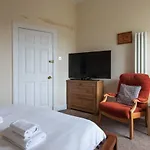 Cosy 2 Bedroom In Edinburgh Old Town