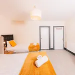 Warm&Welcoming City Centre Apartment By Meadows 3
