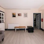 Warm&Welcoming City Centre Apartment By Meadows 3
