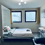 Lovely 1Bed Serviced Apartment In Heart Of City